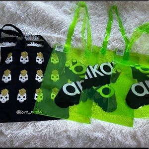 4 TOTE BUNDLE